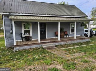 48 Chestnut St, Commerce, GA 30529