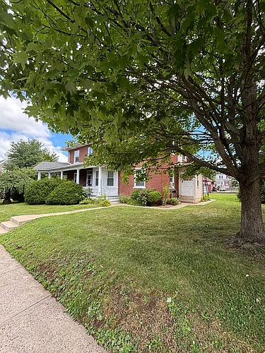 17 Franklin Ave #D Photo 1