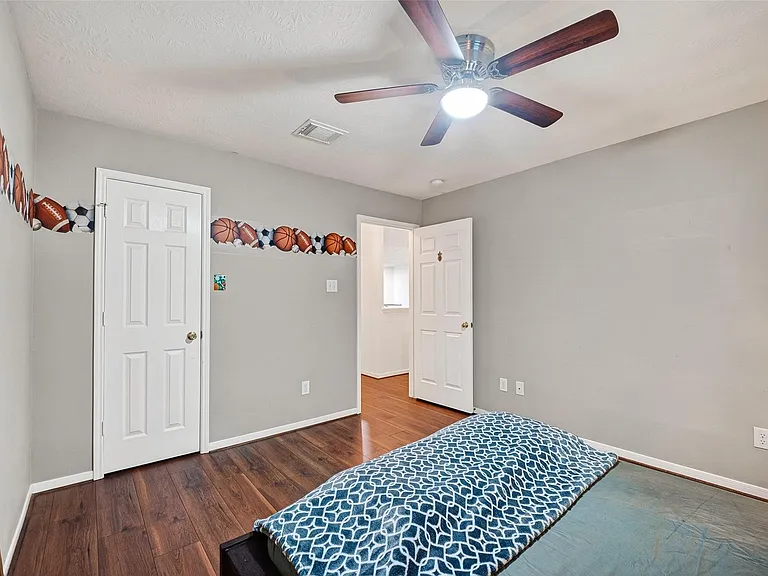 2602 Falcon Knoll Ln — Photo 36