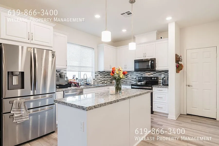 Brand New built 2021 Single Family Home In Spring Valley!! — Photo 3