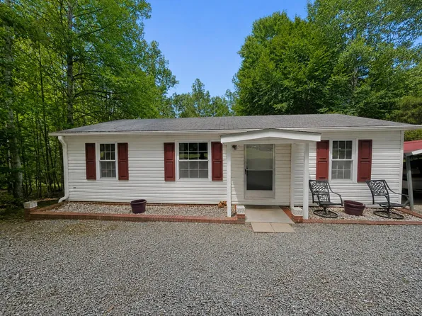 101 Dean Ridge Cir, Wirtz, VA 24184