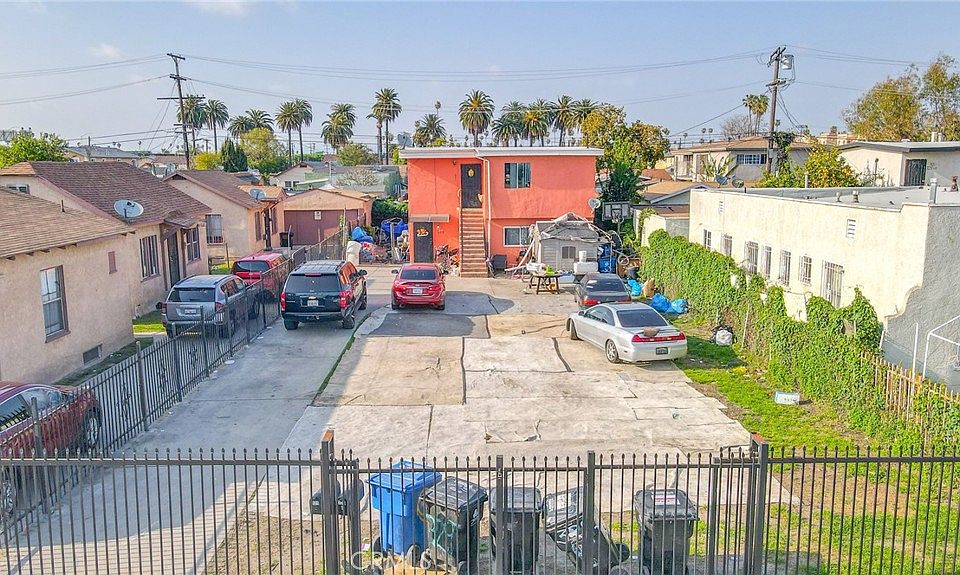 329 W 83rd St, Los Angeles, CA 90003 | Zillow 329 W 83rd St, Los Angeles, CA 90003 | Zillow