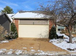 14323 Cross Timbers Ct, Chesterfield, MO