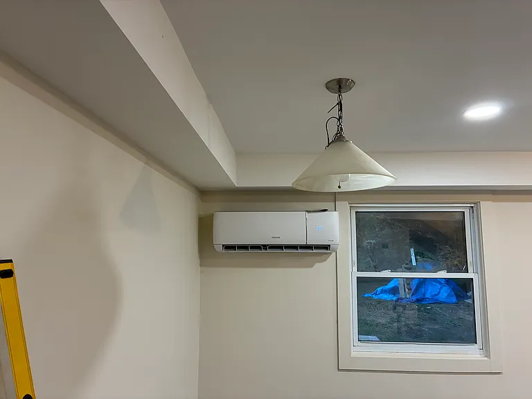 122 Ivydale Rd #B — Photo 2