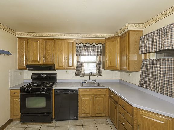 5th image of 2709 Atlantic Ave