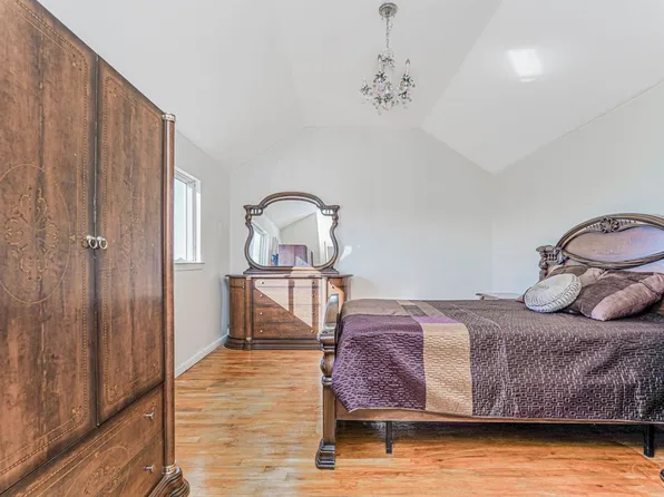 3107 Emmons Avenue image 21 of 30