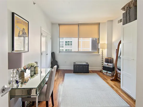 800 Jackson Street image 12 of 14