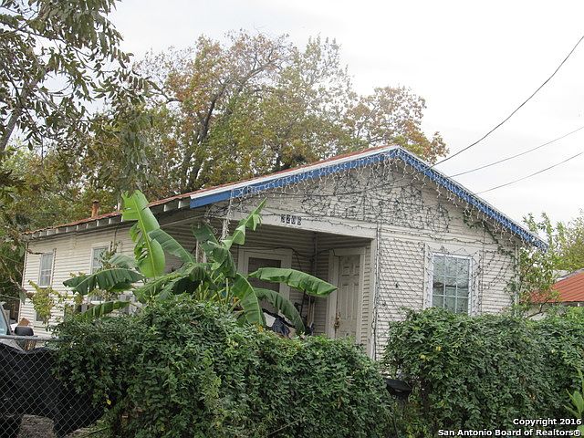 2nd image of 3206 W Salinas St