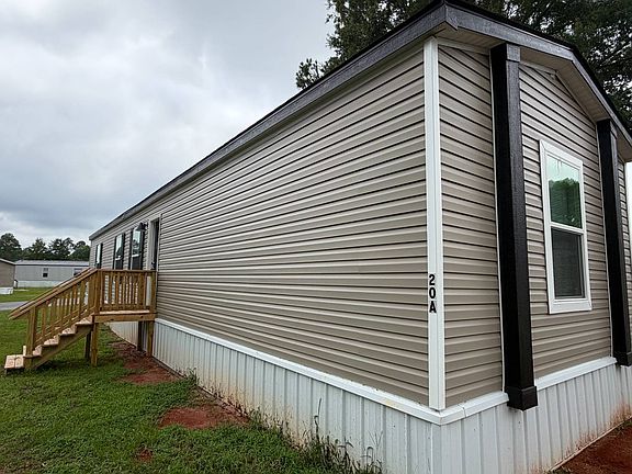 3rd image of 20A Picardy Dr #20A