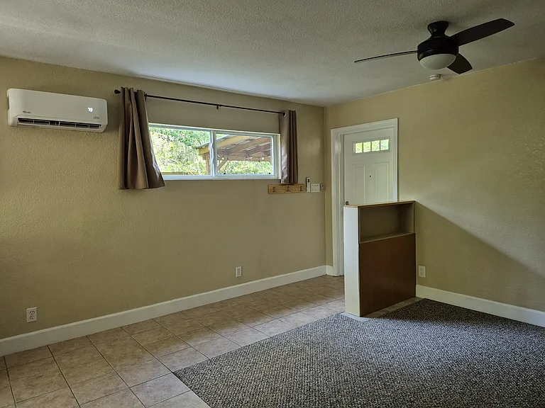 1209 NE 21st Ave — Photo 2