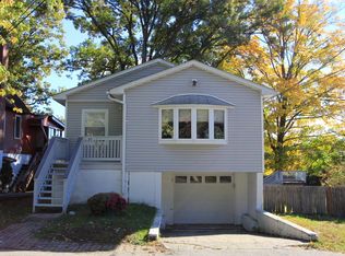 20 Argyle St, Lake Peekskill, NY 10537