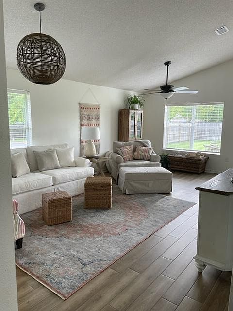 1st image of 3745 Manhattan Ct