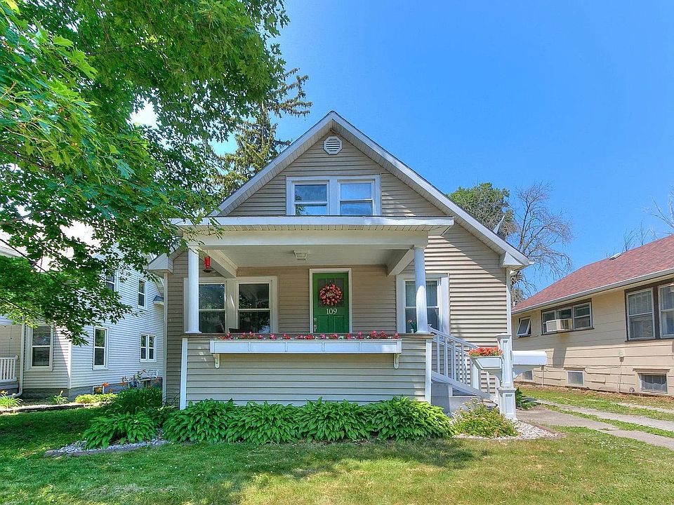 1st image of 109 S Maple Ave