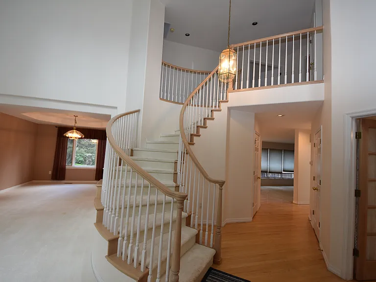 5222 Pinehurst Dr — Photo 9