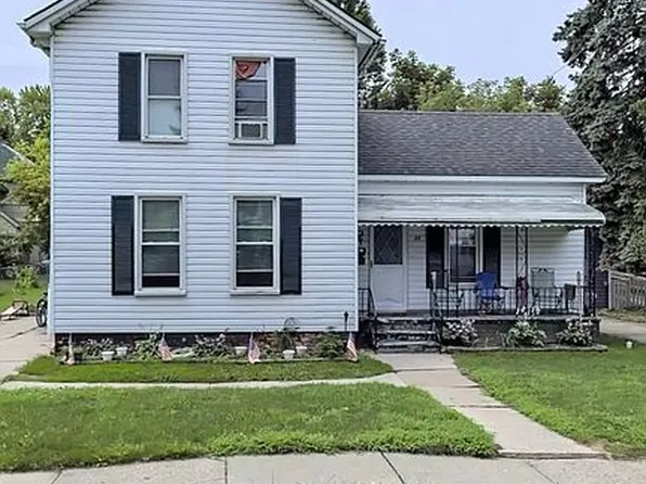35 Hubbard Ave, Mount Clemens, MI 48043