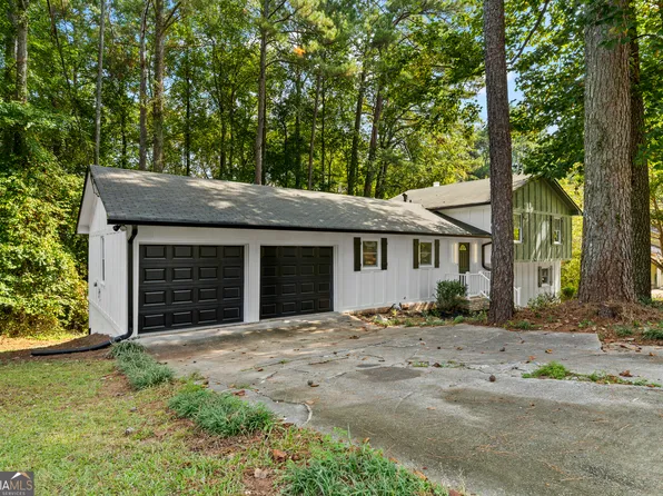 5760 Windermere Ct, Lithonia, GA 30038