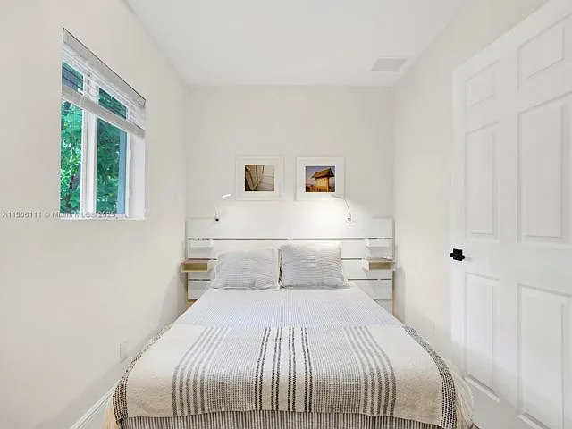 3547 William Ave — Photo 6