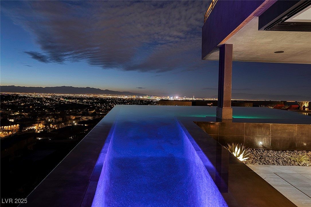 e816cae3e647d3b4eee78f39b12ee9