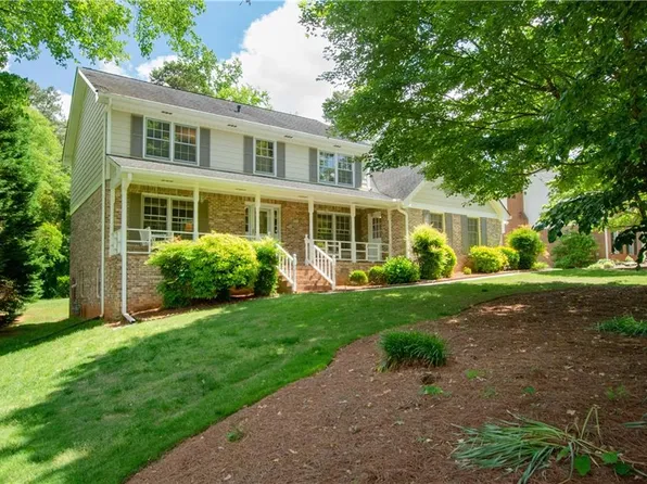 4424 Windsong Ct, Lilburn, GA 30047