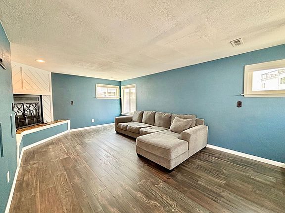 3rd image of 910 E Ocean View Ave APT 12