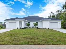 4717-4719 14th St SW, Lehigh Acres, FL