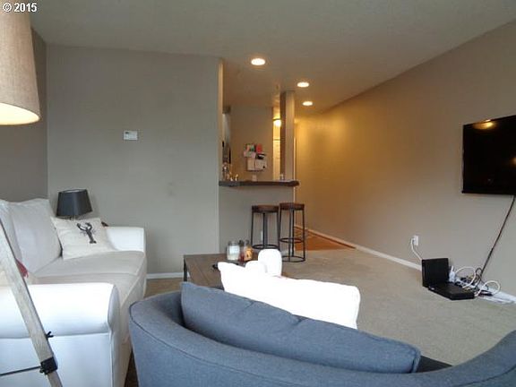 5th image of 1535 SW Clay St APT 216