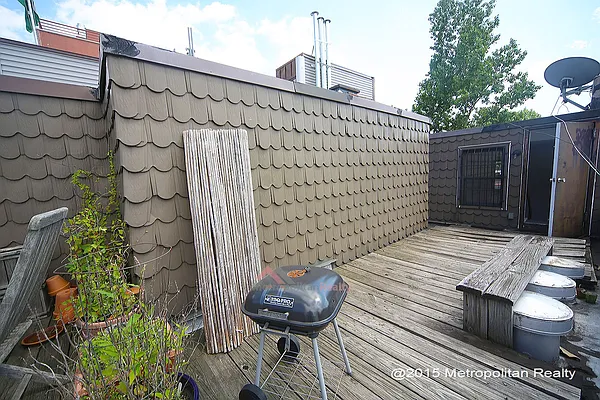 Rented by Metropolitan Realty | media 10