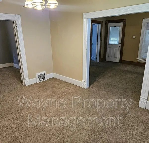217 N Lincoln Ave — Photo 5