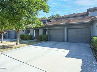 7401 W ARROWHEAD CLUBHOUSE Drive #2047, Glendale, AZ 85308