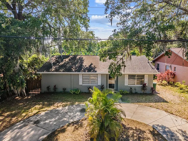 9616 N Oklawaha Ave #1/2 — Photo 5