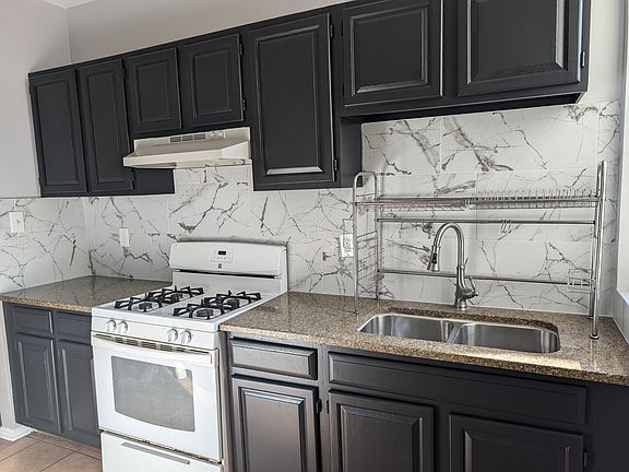 5th image of 2507 W 58th St #1E