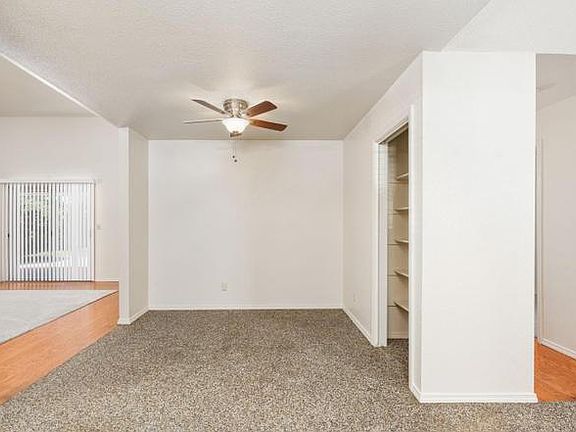 4th image of 2653 Ocean Front Walk