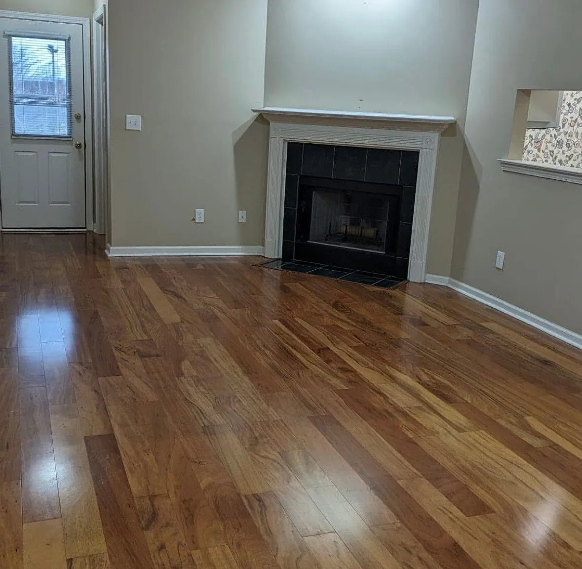 2 bed, 2.0 bath, 1179 sqft, $1,495 — Photo 2