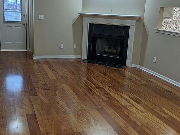 2nd image of 6560 Chaprice Ln