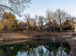 123 Lakeview Trl, Edmond, OK 73003