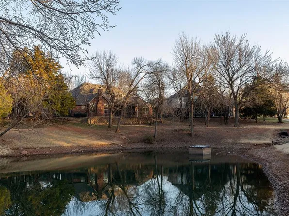 123 Lakeview Trl, Edmond, OK 73003