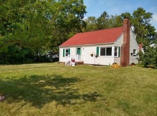 1571 Snyder Rd, East Lansing, MI 48823