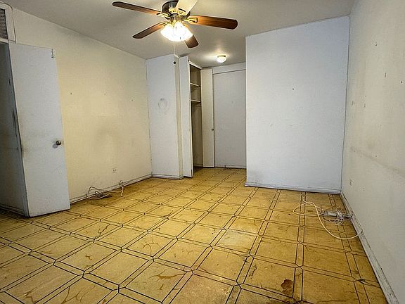 4th image of 142-05 Roosevelt Ave #524