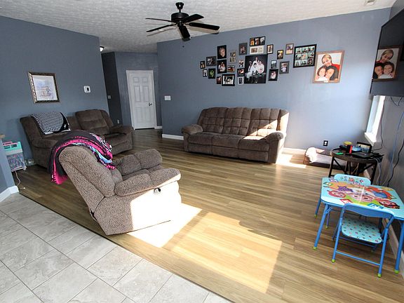 4th image of 3115 Stephenson Dr