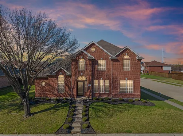 1137 Versailles Ave, Desoto, TX 75115
