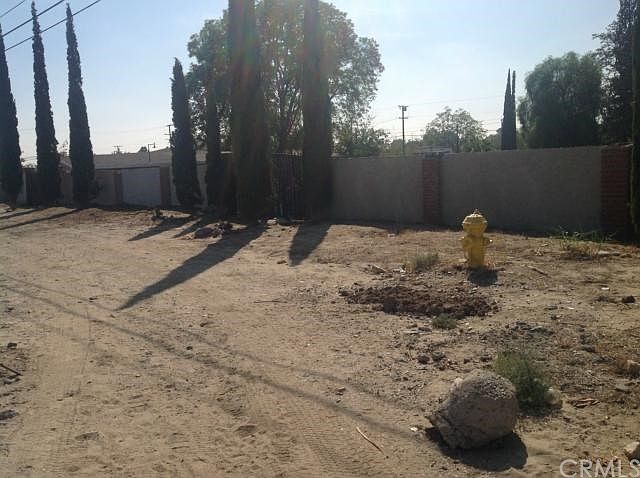 2nd image of 4078 Cajon Blvd