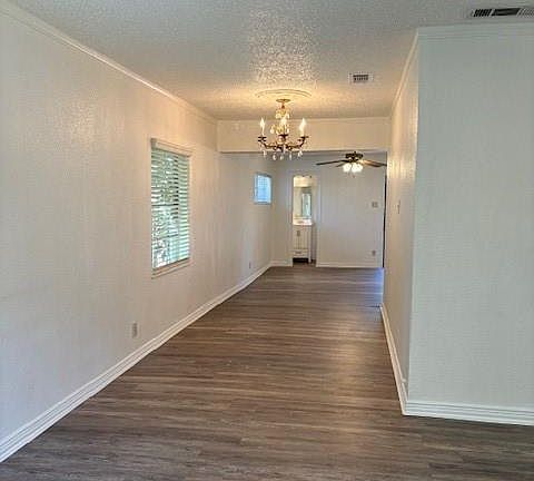 5th image of 5011 W University Blvd