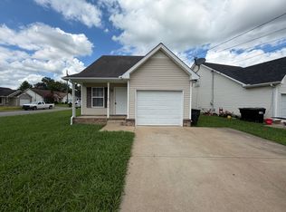 1217 Eastwoods Dr, Murfreesboro, TN 37130