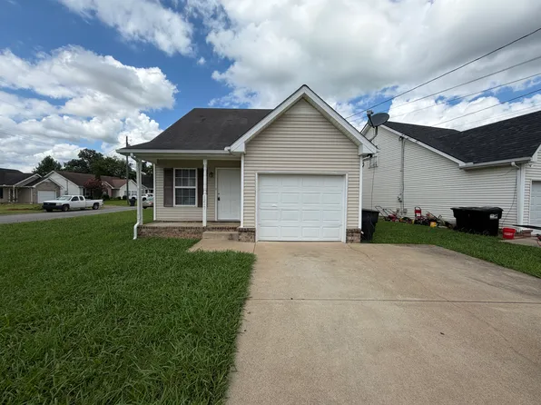 1217 Eastwoods Dr, Murfreesboro, TN 37130