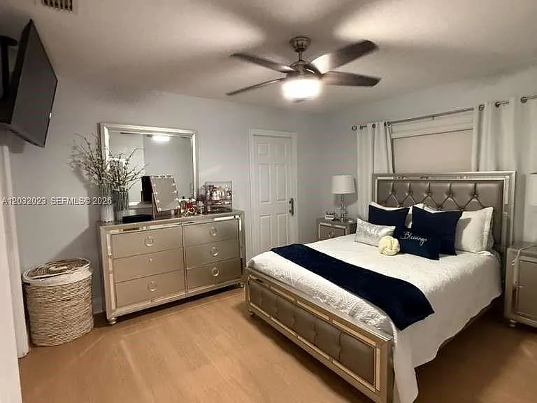 13943 SW 52nd Ln — Photo 7