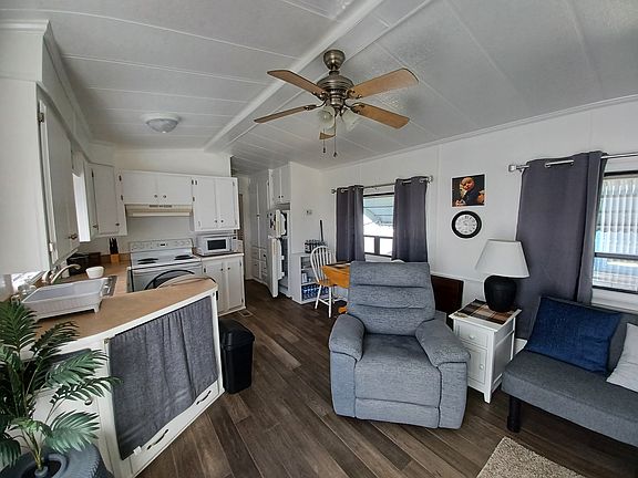 4th image of 37647 Chancey Rd #108