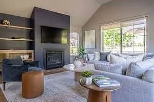 557 Bristol Ferry Rd #B — Photo 4