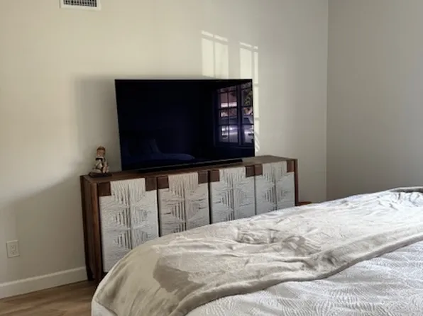 18624 Willard St, Reseda, CA 91335