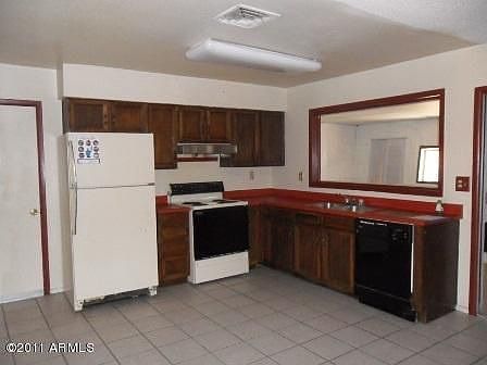 2nd image of 6807 S 46th St