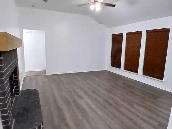 4th image of 5326 Raven Row